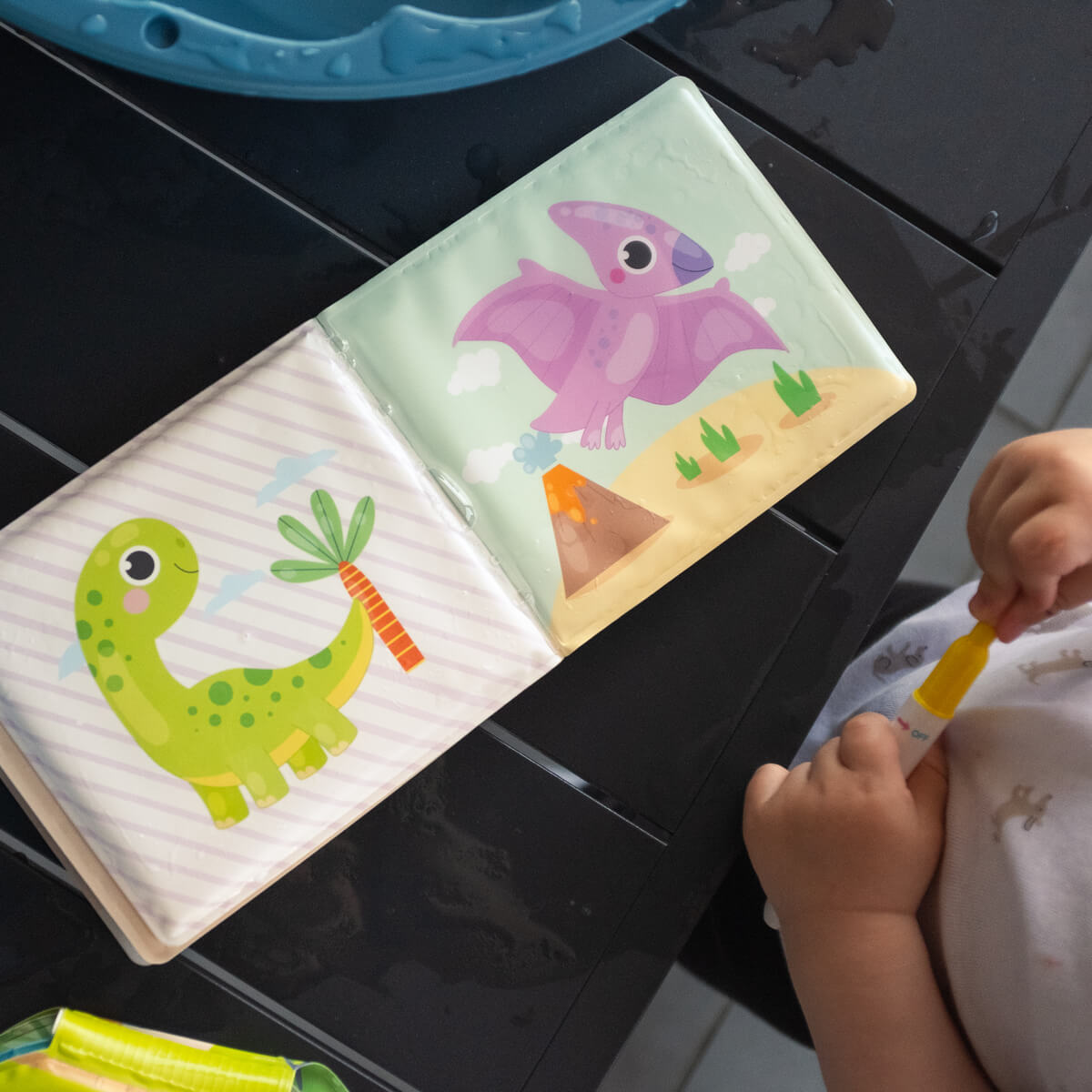 Zabawa z dinozaurami! 🦕 (Małe dinozaury ze starożytności)
